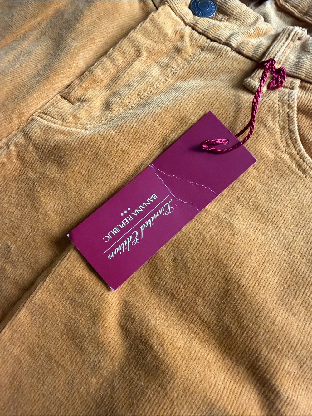 NWT Banana Republic Women’s Corduroy Pants in Mustard Gold - Picture 8 of 8